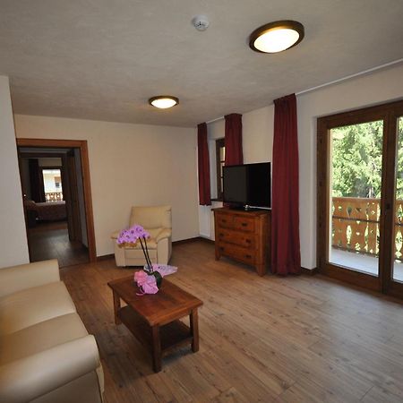 Limone Palace Aparthotel Limone Piemonte Exterior foto