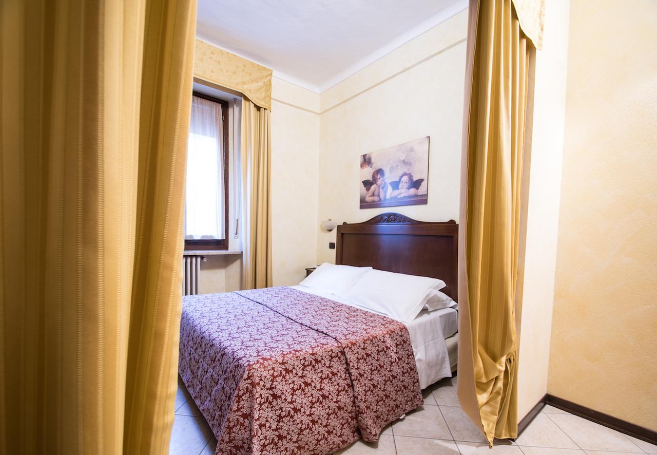 Limone Palace Aparthotel Limone Piemonte Exterior foto