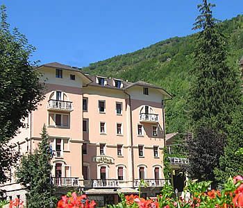 Limone Palace Aparthotel Limone Piemonte Exterior foto